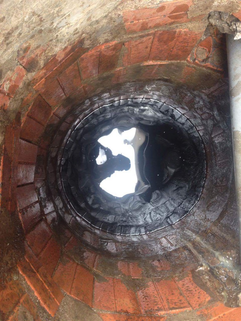 Quảng Ninh: Vỡ téc chứa xăng dầu, giếng nhà dân ô nhiễm nặng - ảnh 4