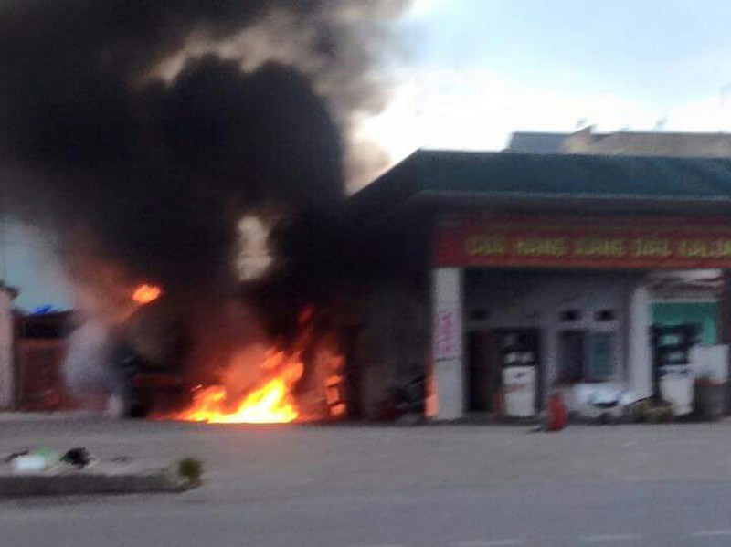 Cháy kinh hoàng suốt 3 tiếng tại cây xăng, dân bỏ nhà chạy lấy người - ảnh 5