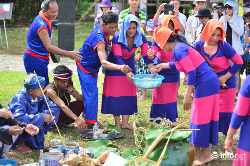 Tái hiện lễ bỏ mả độc đáo của người dân tộc Raglai - ảnh 5