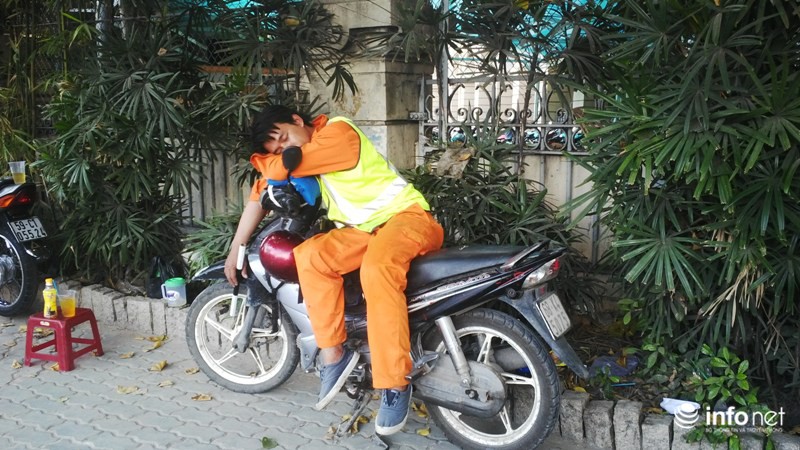 Nhọc nhằn những giấc ngủ vội ngày giáp Tết - ảnh 8