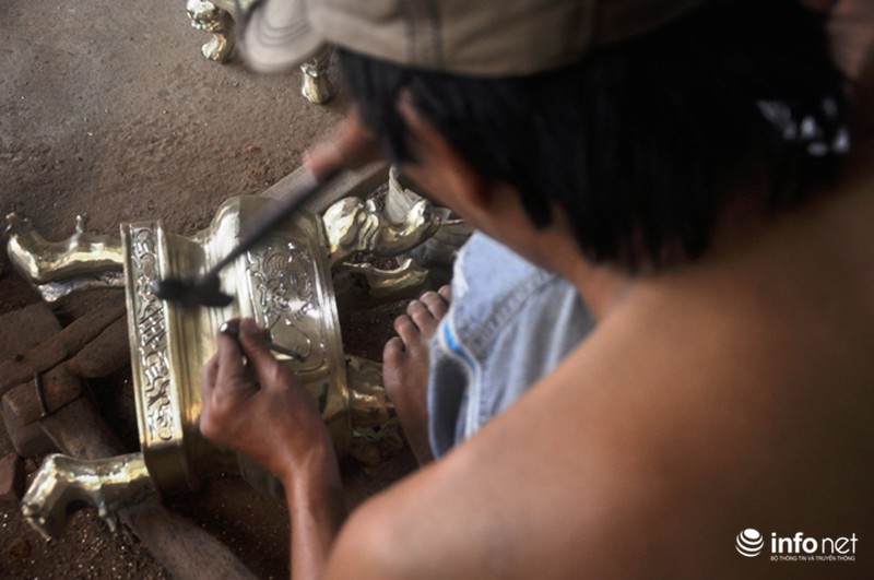 Giáp Tết về thăm làng lư đồng trăm năm danh tiếng độc nhất ở Sài Gòn - ảnh 14