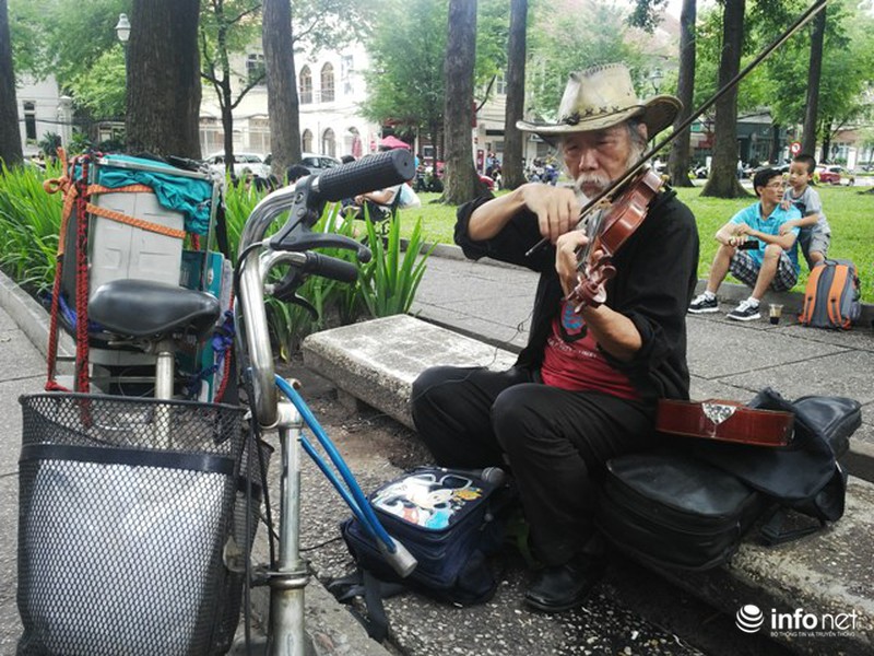 Chiêm ngưỡng nơi cổ kính, hạnh phúc bậc nhất Sài thành ngày cuối năm - ảnh 9