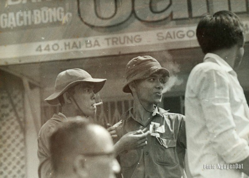 Những khoảnh khắc Sài Gòn khó quên ngày 30/4/1975 - ảnh 5