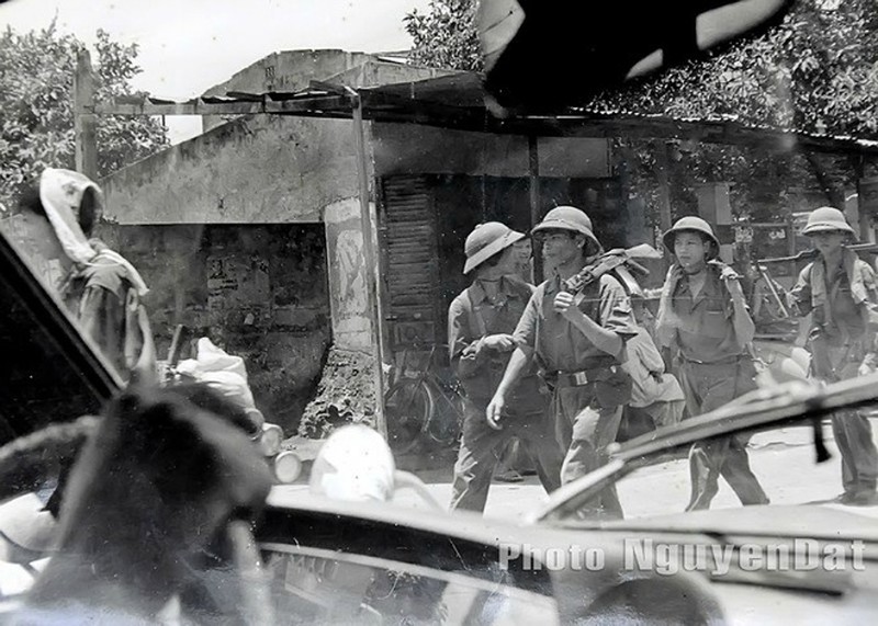 Những khoảnh khắc Sài Gòn khó quên ngày 30/4/1975 - ảnh 7