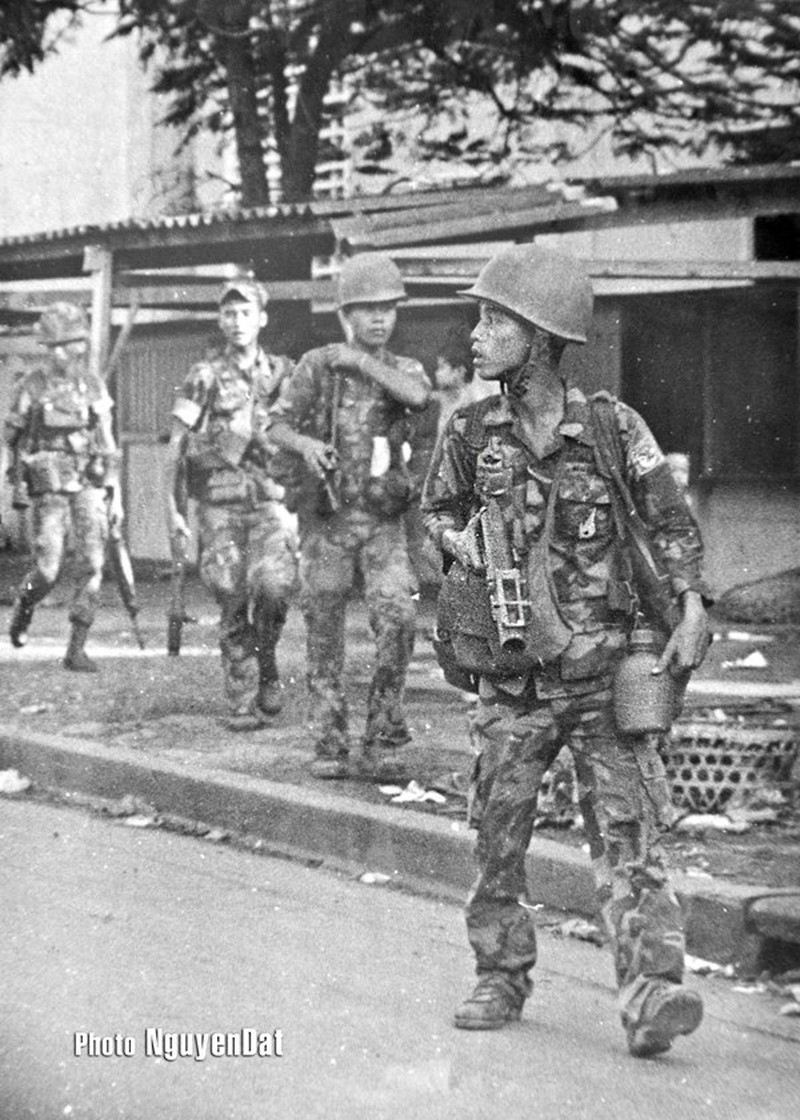 Những khoảnh khắc Sài Gòn khó quên ngày 30/4/1975 - ảnh 1