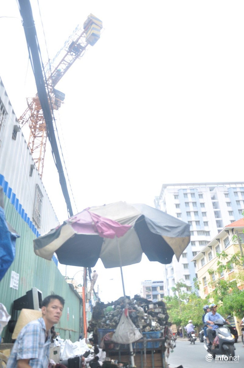 TP.HCM: “Búa tử thần” treo trên đầu người dân - ảnh 7