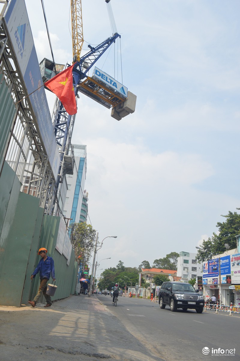 TP.HCM: “Búa tử thần” treo trên đầu người dân - ảnh 2