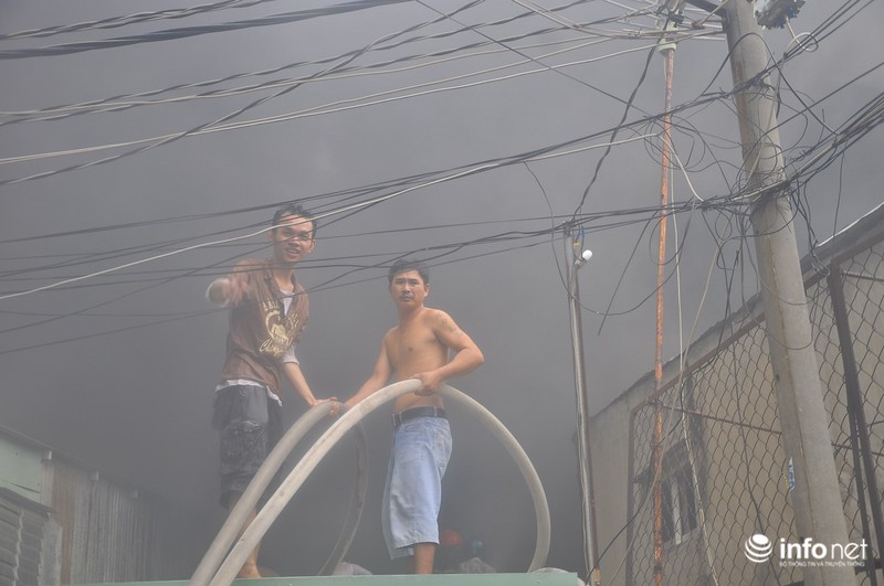 TP.HCM: Cháy lớn tại khu dân cư - ảnh 9