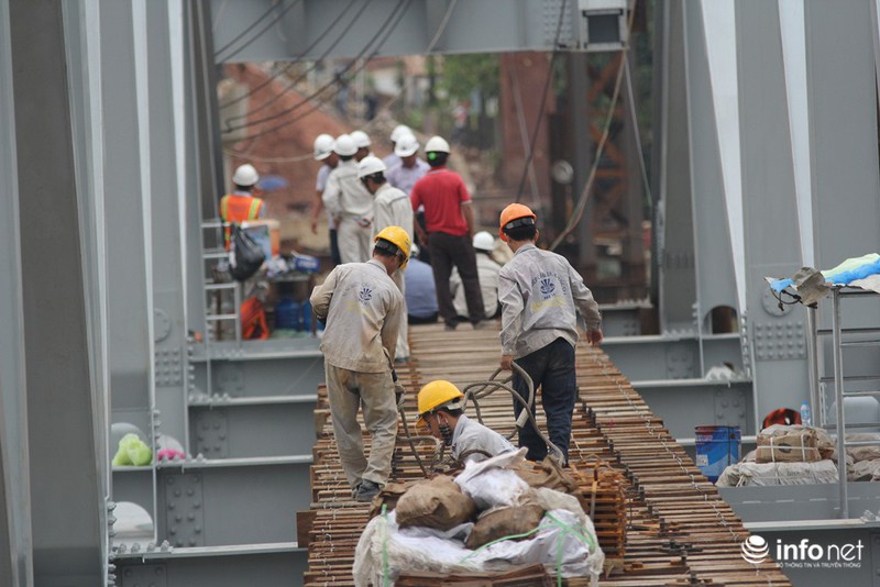 Cận cảnh cầu Ghềnh trước ngày thông cầu - ảnh 9