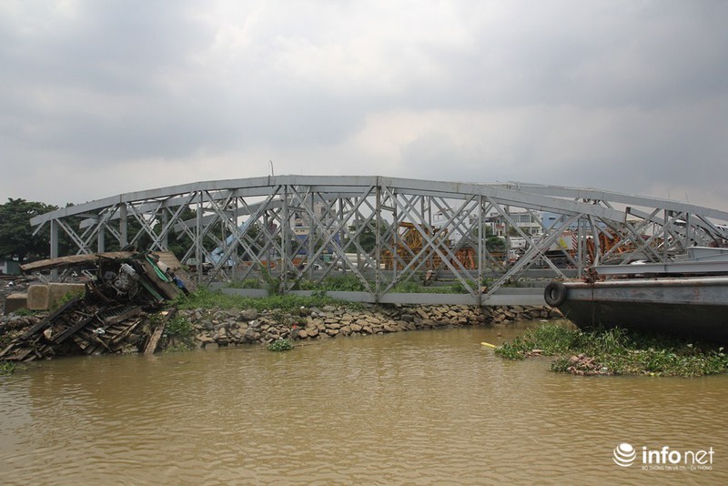 Cận cảnh cầu Ghềnh trước ngày thông cầu - ảnh 1