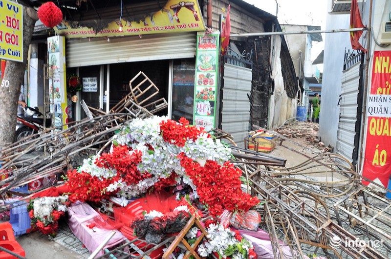 Hiện trường vụ cháy kinh hoàng làm 2 vợ chồng và con nhỏ tử vong - ảnh 7