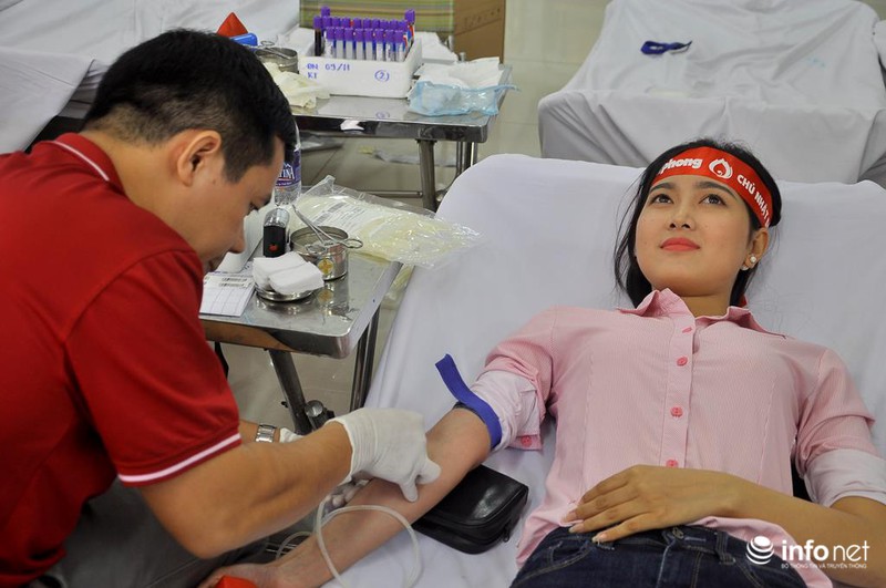 Hoa hậu, người mẫu hiến máu cứu người - ảnh 15