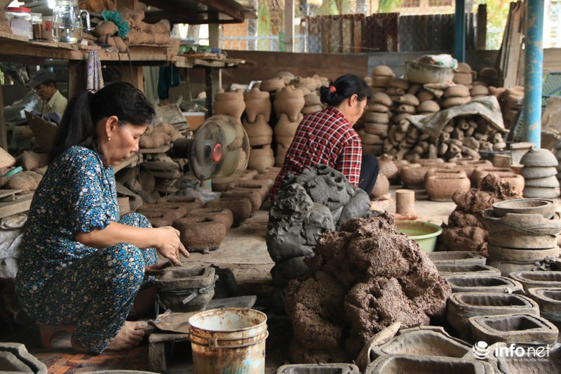 TP.HCM: Làng nghề lư đồng An Hội hối hả dịp Tết - ảnh 2