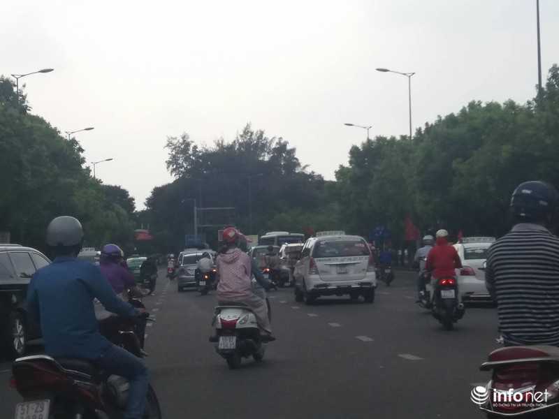 TP.HCM: Người dân thong dong trở lại thành phố sau kỳ nghỉ - ảnh 7