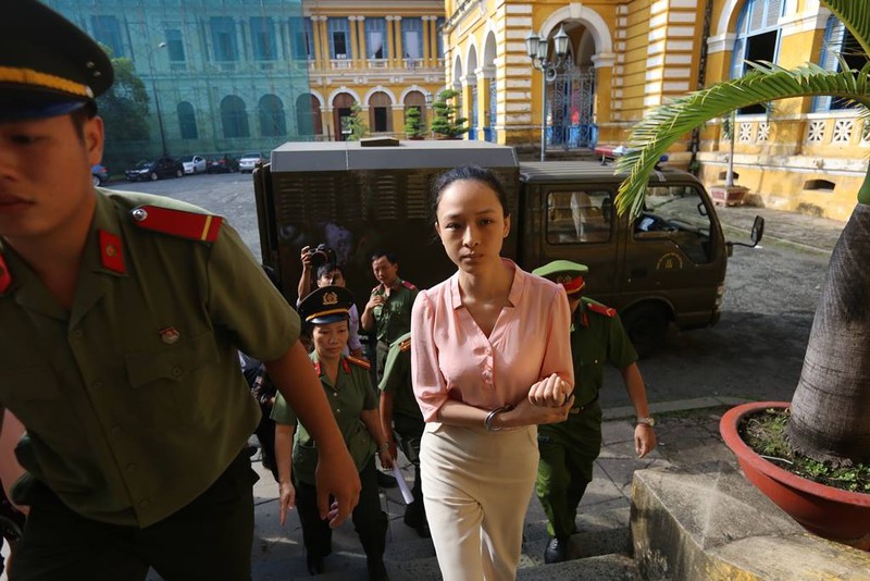 Toàn cảnh 2 ngày xét xử, hoa hậu Phương Nga cương quyết giữ