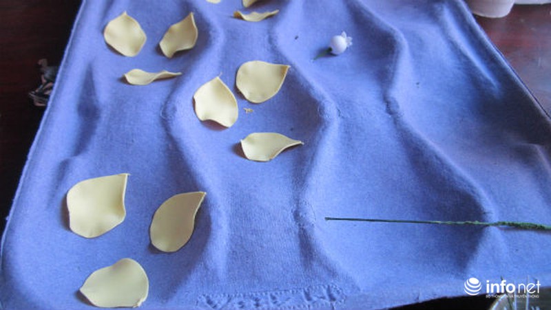 Người ta làm hoa cưới từ đất sét như thế nào? - ảnh 10