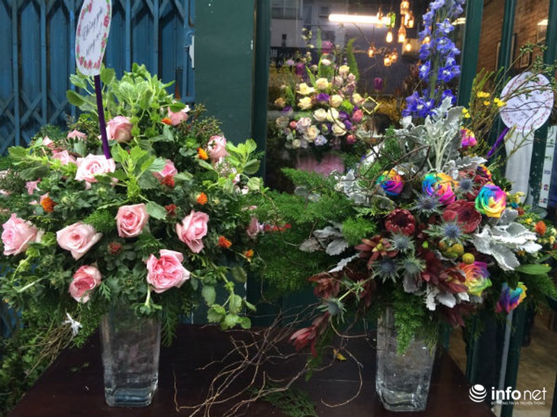 Đại gia chơi sang: 20 triệu đồng một bình hoa nhập làm quà tặng 8/3 - ảnh 1
