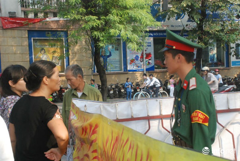 Hà Nội: Trận địa pháo hoa 4,5 tỷ được bảo vệ nghiêm ngặt trước giờ G - ảnh 3