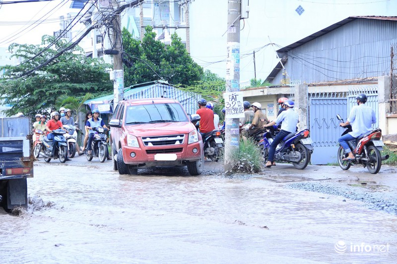 TP.Hồ Chí Minh: Con đường khốn khổ ngập úng suốt...10 năm - ảnh 7