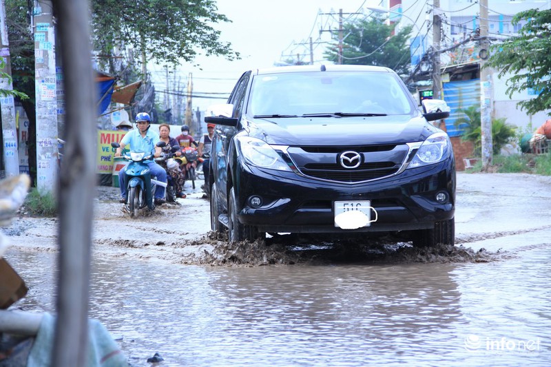 TP.Hồ Chí Minh: Con đường khốn khổ ngập úng suốt...10 năm - ảnh 9
