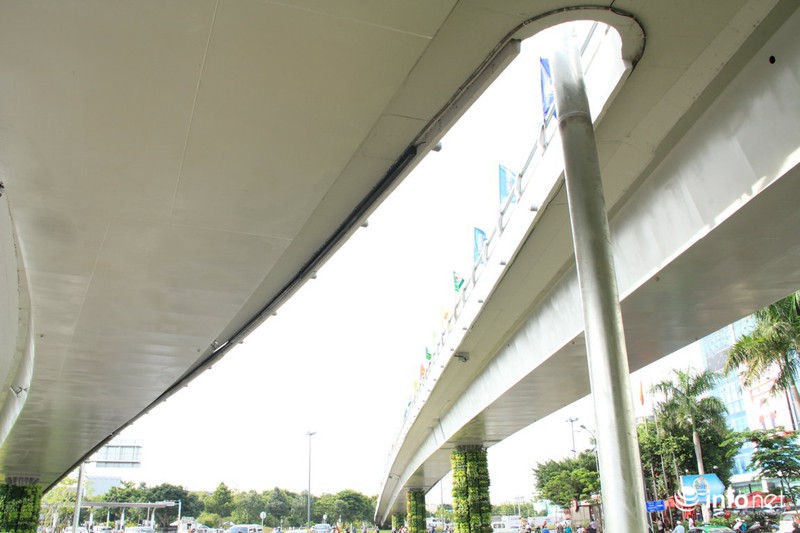 Cận cảnh cầu vượt hơn 242 tỷ đồng, xóa điểm đen ùn tắc tại cửa ngõ Tân Sơn Nhất - ảnh 4