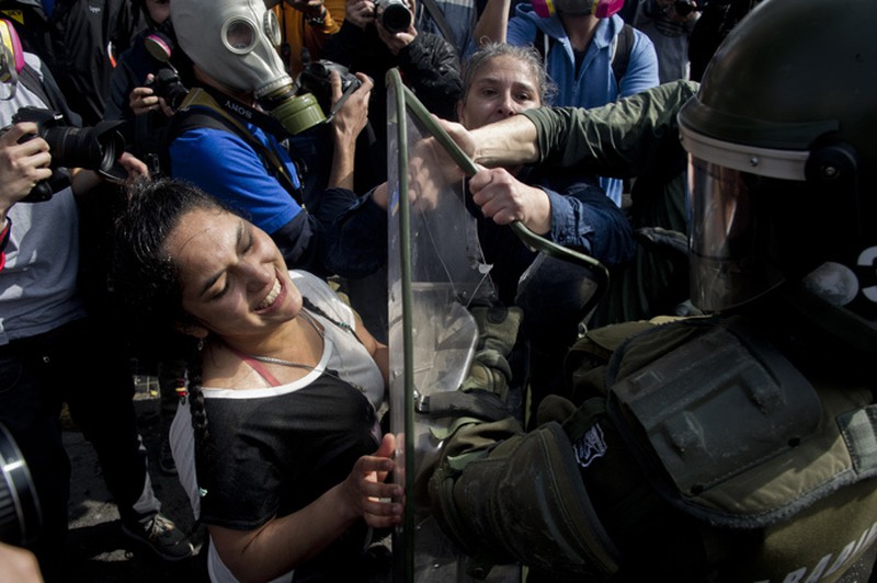 Chile: Biểu tình dữ dội đòi cải cách giáo dục - ảnh 10