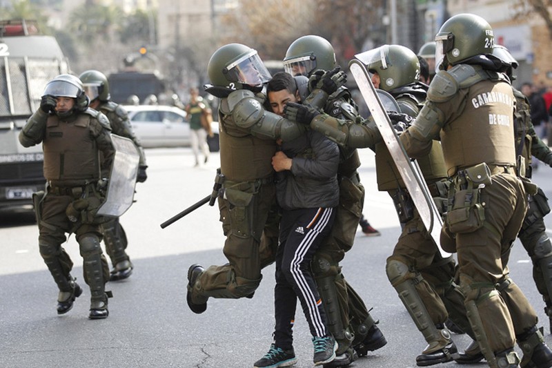 Chile: Biểu tình dữ dội đòi cải cách giáo dục - ảnh 7