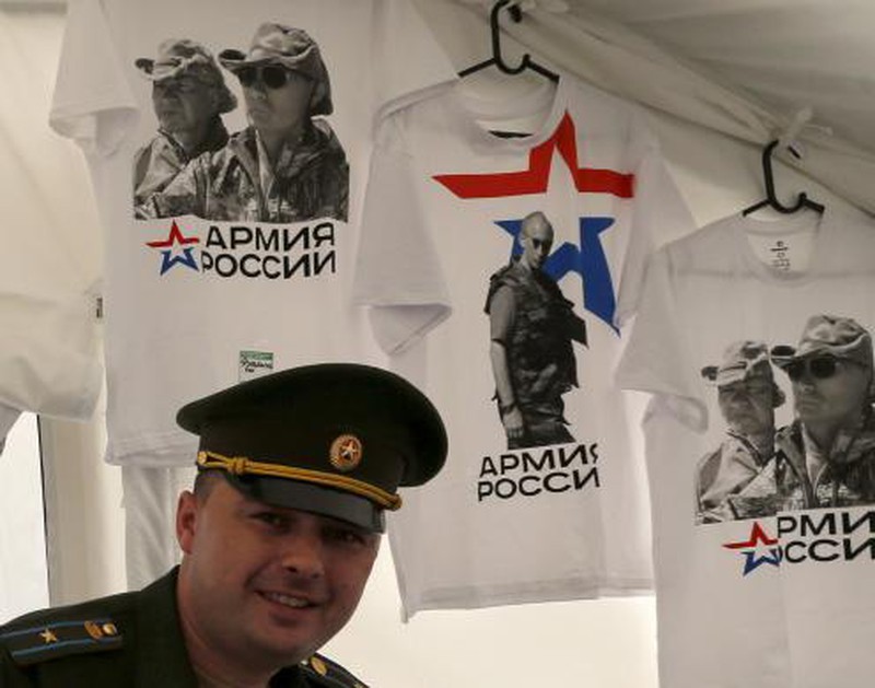 Ảnh: Tổng thống Putin được hâm mộ cuồng nhiệt - ảnh 9