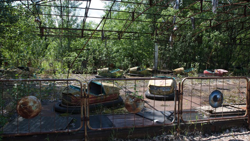 Video: Ám ảnh hiện trường thảm họa hạt nhân Chernobyl sau 28 năm - ảnh 1
