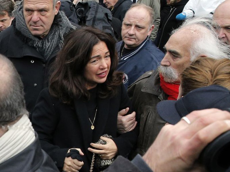 Ảnh: Đau xót lễ tang các nạn nhân vụ thảm sát Paris - ảnh 3