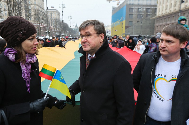 Ukraine: Biểu tình lớn phản đối chiến tranh ở Kiev - ảnh 1