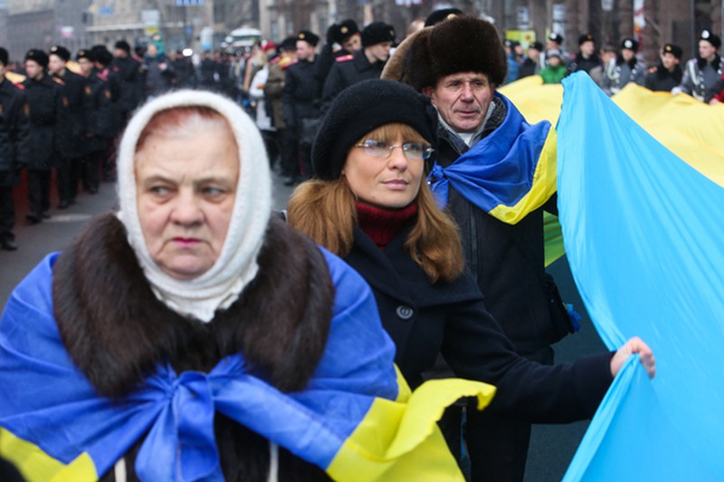 Ukraine: Biểu tình lớn phản đối chiến tranh ở Kiev - ảnh 2