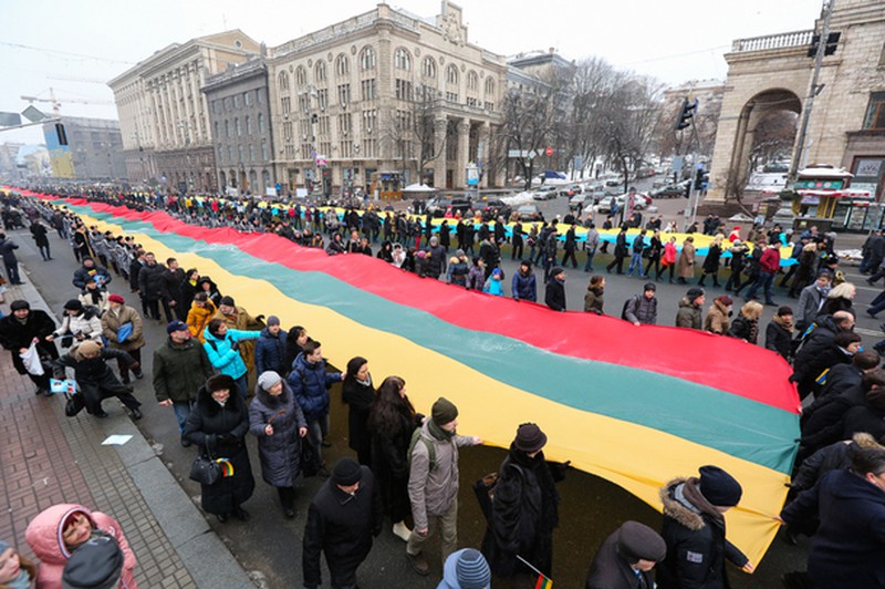 Ukraine: Biểu tình lớn phản đối chiến tranh ở Kiev - ảnh 4