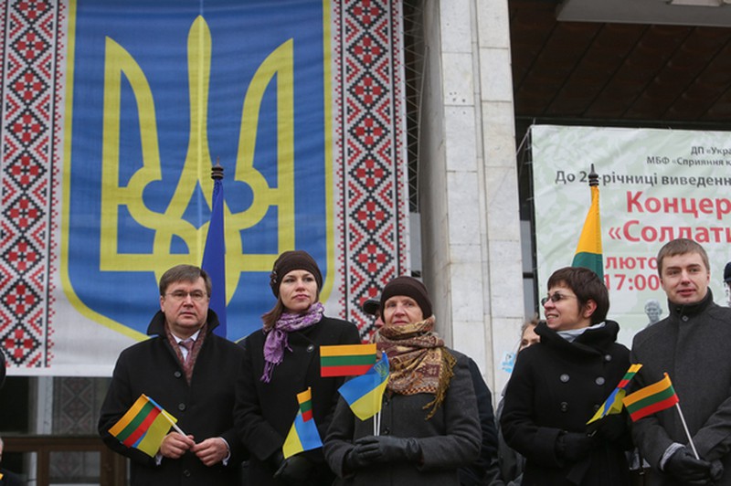 Ukraine: Biểu tình lớn phản đối chiến tranh ở Kiev - ảnh 6