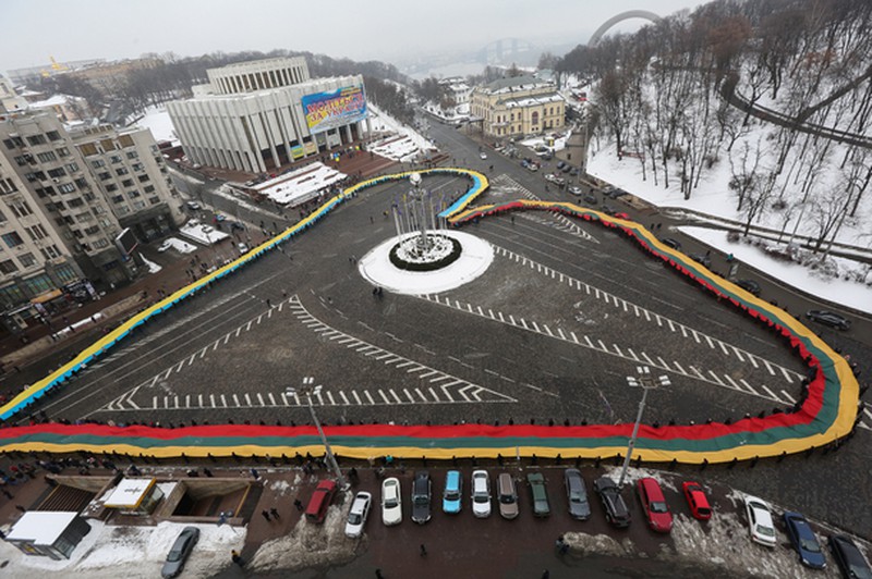 Ukraine: Biểu tình lớn phản đối chiến tranh ở Kiev - ảnh 8