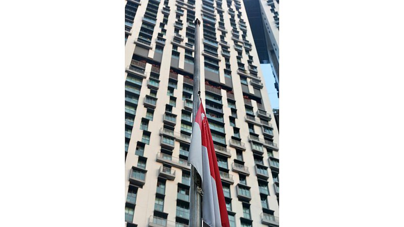 Ảnh: Khắp Singapore treo cờ rủ tiễn biệt ông Lý Quang Diệu - ảnh 7