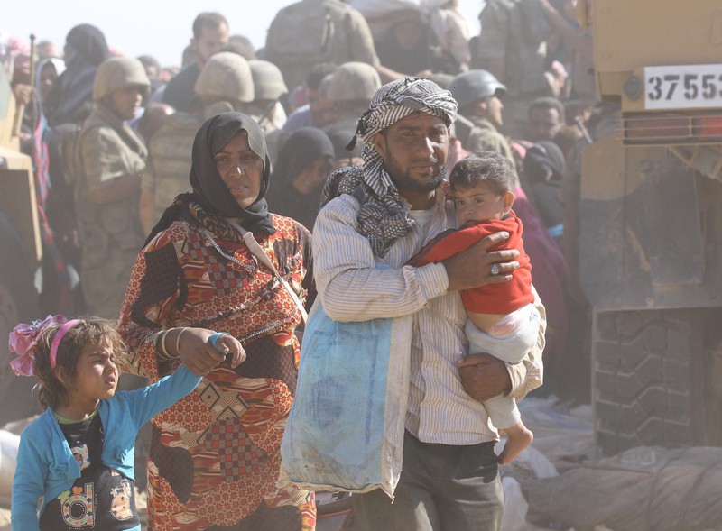 Ảnh: Xót xa người tị nạn Syria gần biên giới Thổ Nhĩ Kỳ - ảnh 14