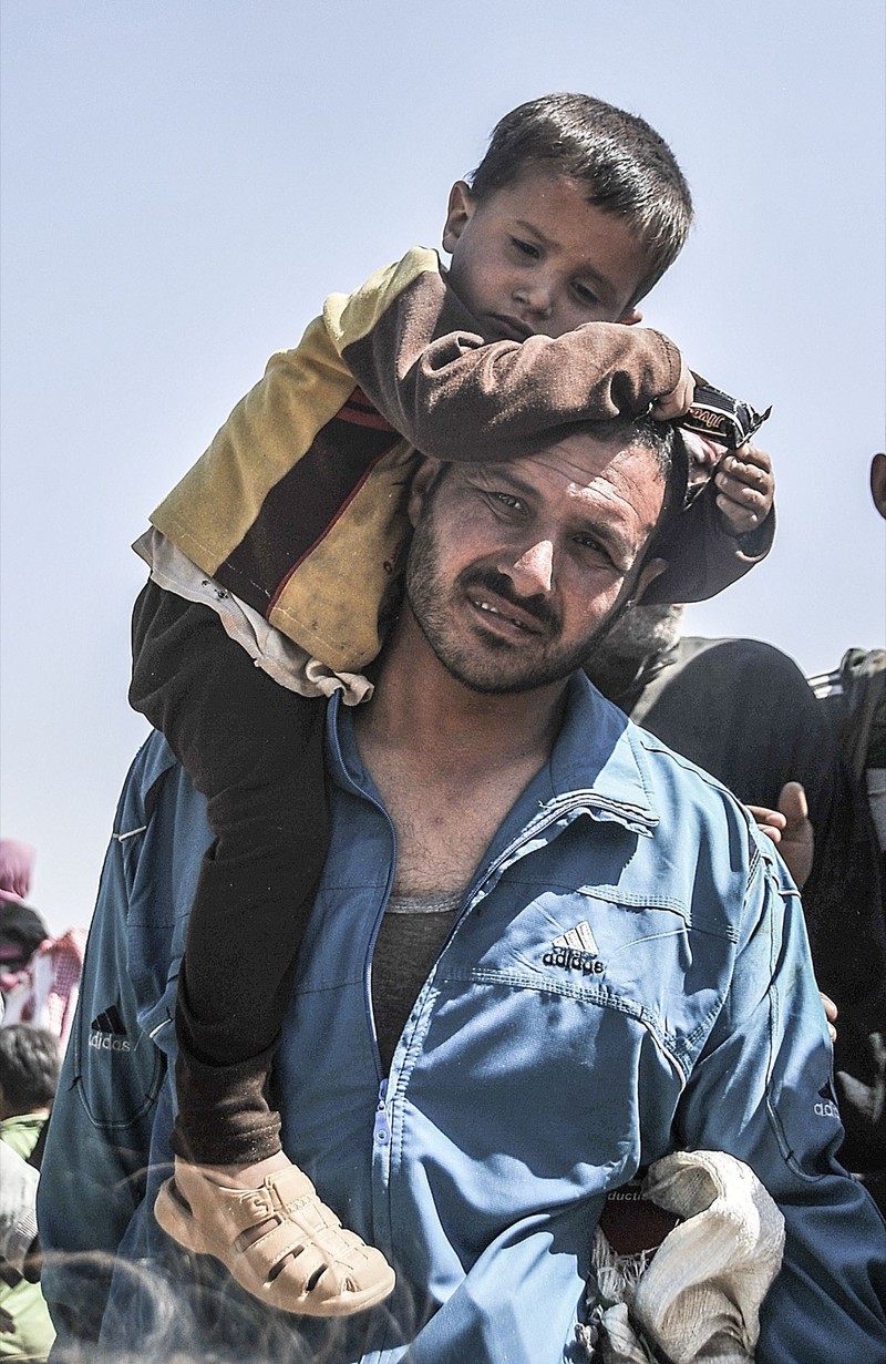 Ảnh: Xót xa người tị nạn Syria gần biên giới Thổ Nhĩ Kỳ - ảnh 4