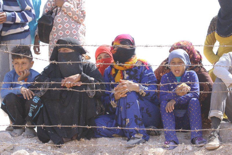 Ảnh: Xót xa người tị nạn Syria gần biên giới Thổ Nhĩ Kỳ - ảnh 5