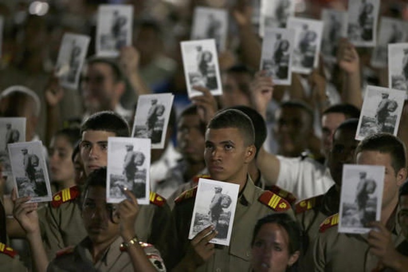 Ảnh: Lãnh đạo thế giới hòa cùng biển người tưởng niệm ông Fidel Castro - ảnh 3