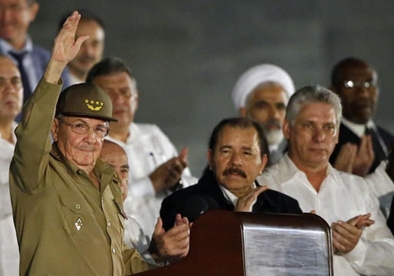 Ảnh: Lãnh đạo thế giới hòa cùng biển người tưởng niệm ông Fidel Castro - ảnh 4