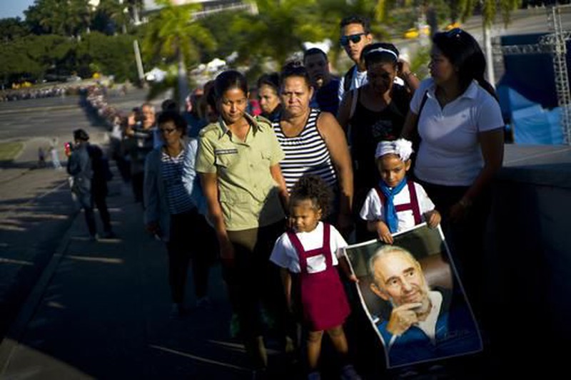 Ảnh: Lãnh đạo thế giới hòa cùng biển người tưởng niệm ông Fidel Castro - ảnh 5