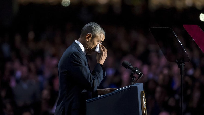 Ảnh: Những khoảnh khắc xúc động khi ông Obama nói lời tạm biệt - ảnh 6