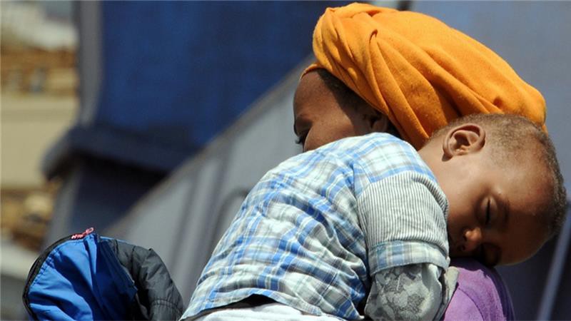 Xót xa với thảm cảnh của người tị nạn ở châu Âu - ảnh 5