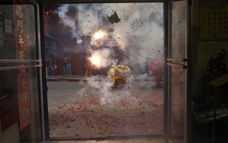 Người dân châu Á làm gì trong dịp Tết Bính Thân 2016? - ảnh 2