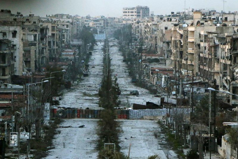 Người dân Syria sống như thế nào dưới làn đạn ở Aleppo? - ảnh 13