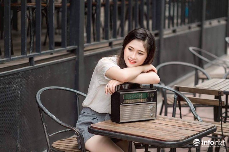 Vẻ đẹp của nữ sinh THPT Huỳnh Thúc Kháng trong cuộc thi Miss VOS 2016 - ảnh 3