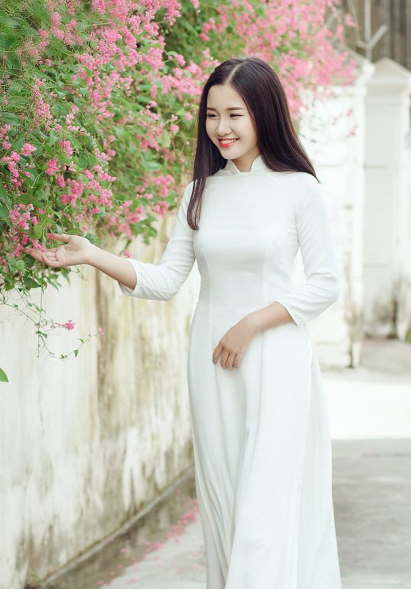 Vẻ đẹp của nữ sinh THPT Huỳnh Thúc Kháng trong cuộc thi Miss VOS 2016 - ảnh 6