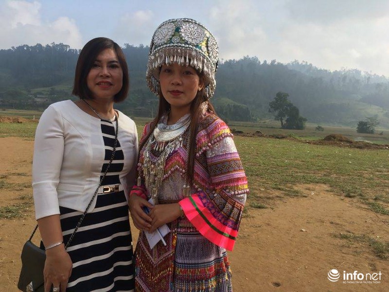 Những bông hoa của núi rừng trong ngày 20/11 - ảnh 2