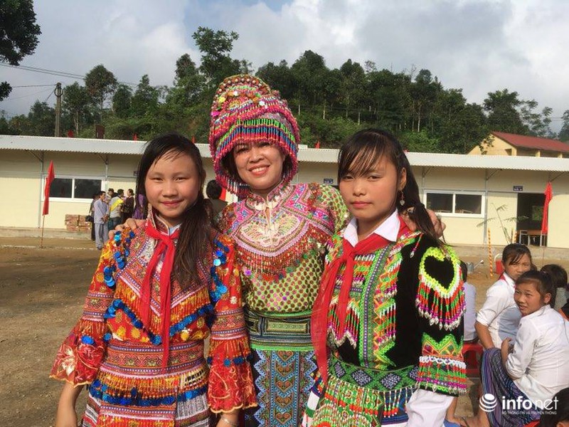 Những bông hoa của núi rừng trong ngày 20/11 - ảnh 4